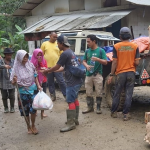Relawan Wahana Muda Indonesia (WMI) Tembus Daerah Terisolir Di Bogor Barat