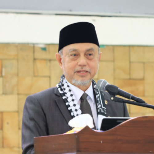 Tamsil Tegaskan Pentingnya Sinergi Organisasi dan Pemerintah Pembangun Desa di Muktamar V Wahdah