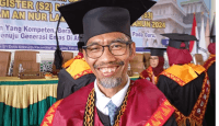 Abdul Hakim, Anggota DPD RI, Raih Gelar Doktor dari Universitas Islam An Nur Lampung