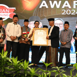 MUI Anugerahkan MUI Mujahid dan Mujahidah Awards pada  Jusuf Kalla dan Retno Marsudi