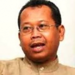 Tasyakur 54 Tahun, Adian Husaini Luncurkan 54 Artikel Pilihan