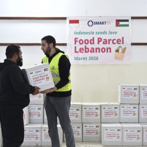 SMART 171 Sampaikan Titipan Makanan untuk Korban Perang Lebanon