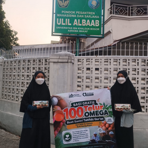 Bukan Sekadar 100 Butir Telur, Ada Kepedulian untuk 38 Mahasantri Putri Ulil Albaab