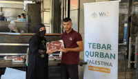 WIZ, KITA Palestina, dan Muslimah Wahdah Salurkan Qurban di Al-Quds, Palestina