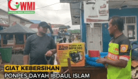 WMI : Pembersihan. Masjid Sisa Banjir di Aceh