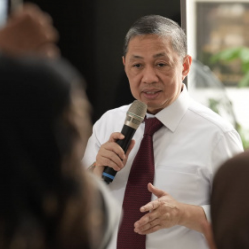 Anis Matta : Mengantar Publik dari Pendangkalan ke. Pemahaman