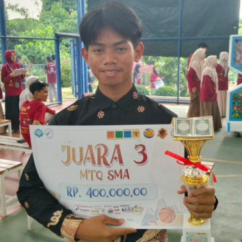 Muhammad Faishal Hanif Raih Juara 3 MTQ Tingkat SMA se-Jabodetabek di SMA IT Nurul Fikri Depok
