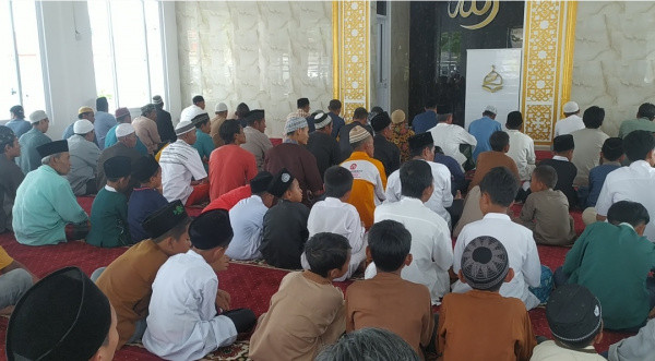 Masjid Azura Kemang Bogor Resmi Di Gunakan Shalat Jumat Perdana