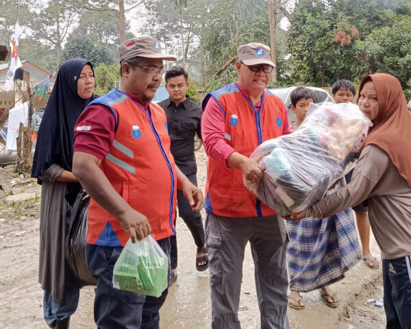 ARM HA IPB Salurkan Bantuan Buat Penyintas Banjir Di Lubuk Sidup Tamiang Aceh
