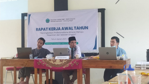 Ponpes Tahfidz Wahdah Cibinong Bogor Adakan Rapat Kerja Tahun 2021