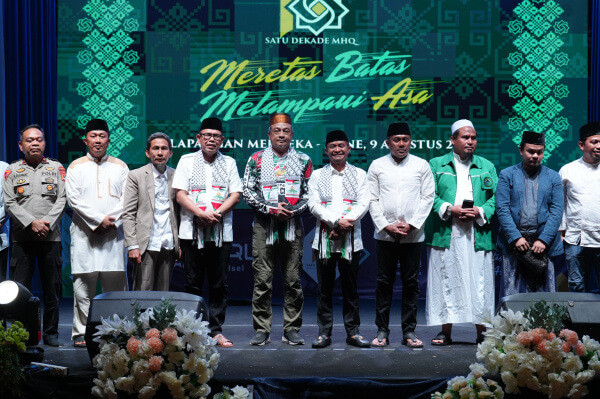 Bupati dan Wakil Bupati Bone Kompak Hadiri Tabligh Akbar IPC Bersama Ustaz Bachtiar Nasir