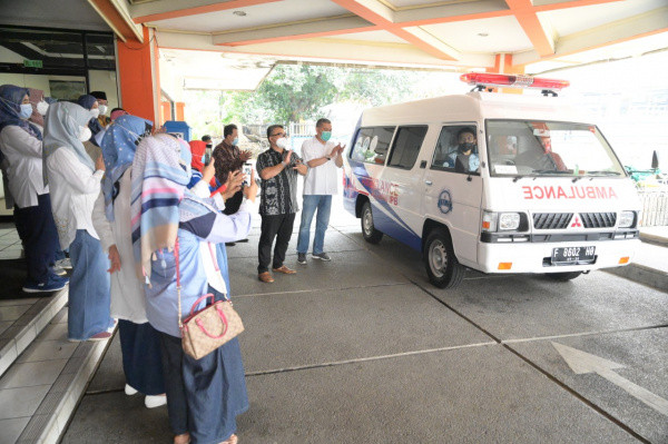 Serah Terima Wakaf Ambulans