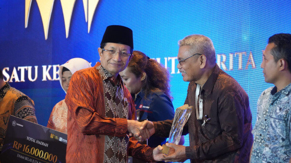 Ketua Umum PJMI Ismail Lutan Raih Humas Award 2025 Apresiasi Kemenag terhadap kinerja wartawan