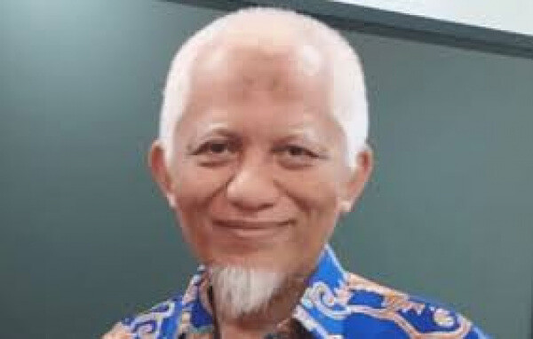 Prof. Veni Hadju  IBADAH HAJI (12)