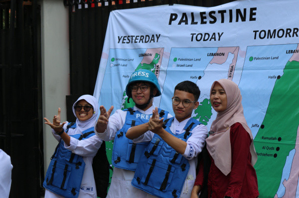 Ikut Palestina Day, Puluhan Siswa Pergi Ke Palestina Tanpa Meninggalkan Jakarta