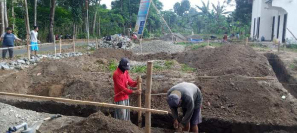 Marak Kesyirikan, DDII Kabupaten Kediri Bangun Masjid di Jalan Lumpang Kenteng