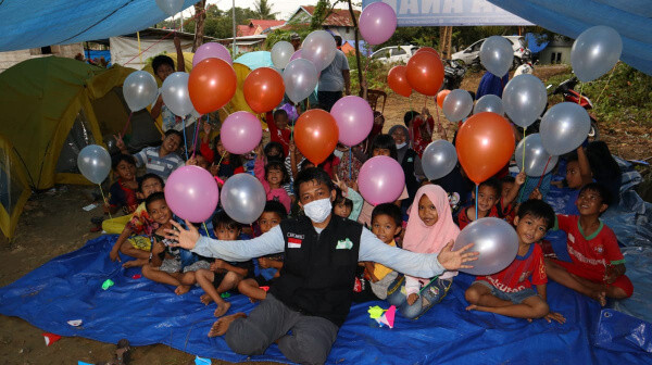 Dongeng Ceria Hibur Anak Penyintas Gempa Mamuju