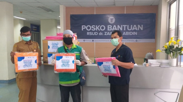 Wahdah Islamiyah Aceh Salurkan APD di RSUD Zainoel Abidin Banda Aceh