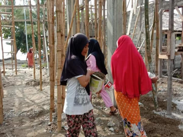 Perkenalkan Saudara Tiri Kita: Mualaf di Pojok-pojok Indonesia
