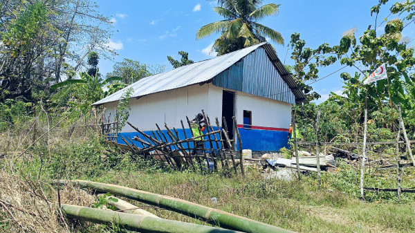 ARM HA IPB  Rampungkan  4 Unit Huntara Bagi Penyintas Gempa Flores