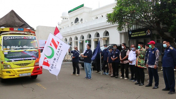 Anggota Forum Zakat DKI  Bantu Recovery Bencana Semeru