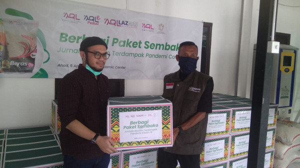 Forjim Terima Paket Sembako dari AQL Network