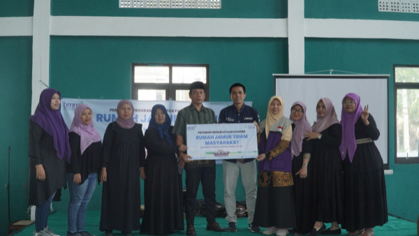 BMM Gelar Peresmian Program Pemberdayaan Ekonomi Jamur Tiram Masyarakat di Surabaya