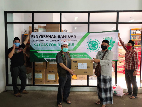 Satgas Covid-19 MUI Kembali Salurkan Ratusan Paket Bantuan