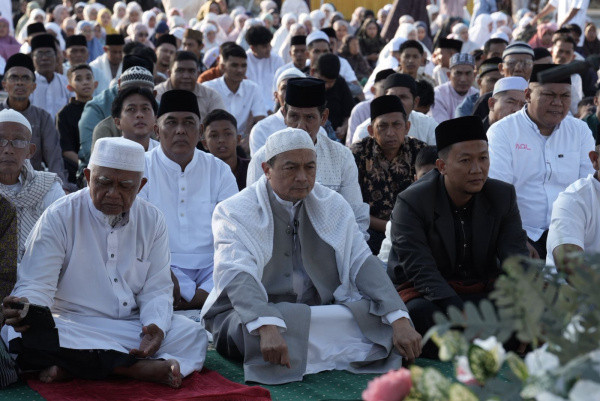 UBN Khotbah Idulfitri di Aceh Tamiang, Sembelih Dua Sapi dan Bagikan 1500 Bingkisan Anak