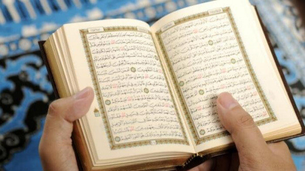Orang Sibuk Tetap Bisa Menghafal Quran, Ini Enam Triknya