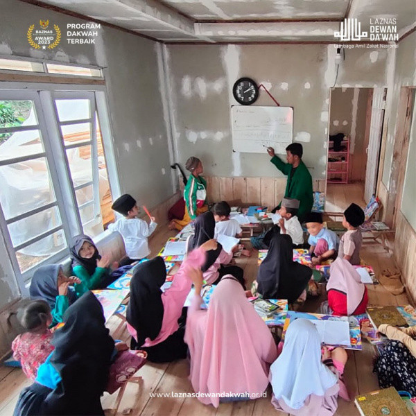 Bekas Dapur Rumah Warga Cianjur Menjadi Tempat Binaan Guru Ngaji