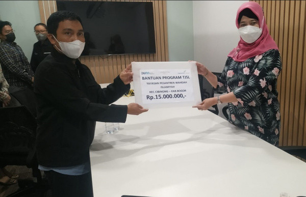 Sekolah Wahdah Cibinong Terima Bantuan Dana dari PT Angkasa Pura 1 Jakarta