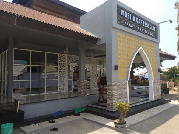 Milad ke-14, AQL Islamic Center Bangun 14 Masjid