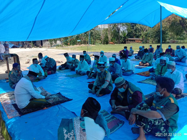 Khutbah Jumat Di Tenda Pengungsian :  Pengungsi Harus Kuat, Kita Punya Allah