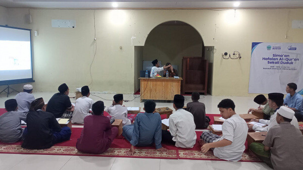 Dakwah Bilkitabah: SQ Wahdah Tanamkan Semangat Menulis kepada Para Santri