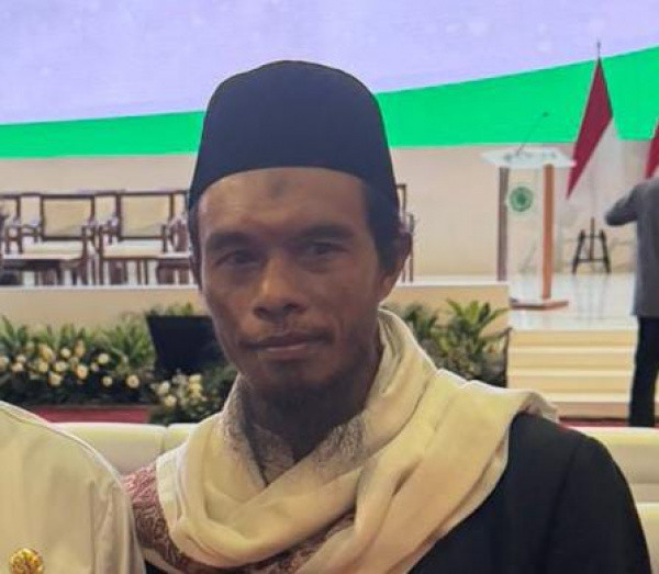 Pimpinan Pesantren Tahfidz Wahdah Cibinong DipercayaJadi Peer Reviewer Konferensi Internasional Fatwa MUI