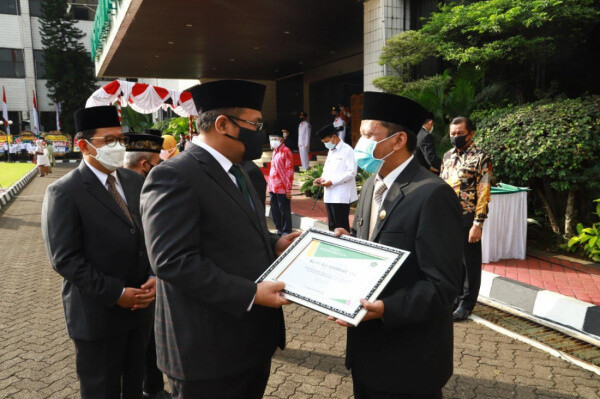 Berkah Tolak Gratifikasi, Kepala KUA Cimahi Tengah Diganjar Penghargaan dari Menag