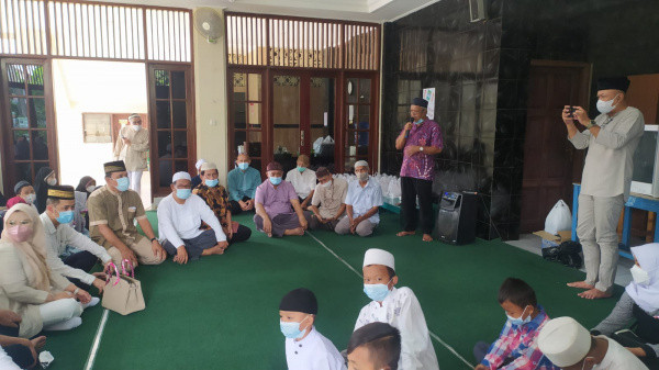 Masjid Budi Agung Gelar Santunan Anak Yatim dan Bantuan Masjid