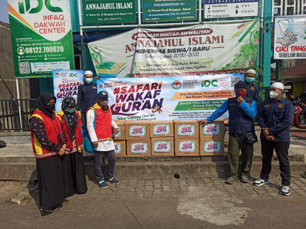 Momen Ramadhan, PDUI Kota Bekasi dan IDC Sebar Wakaf Quran