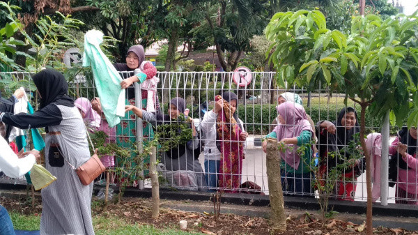 Hari ini Ada Bazar Murah di Masjid Al I' Itisham Budi Agung