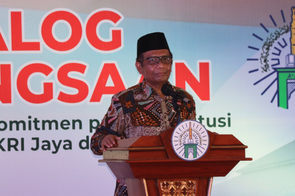 Hadiri Dialog Kebangsaan Wahdah Islamiyah, Menkopolhukam Sebut Ormas Islam adalah Aset Nasional